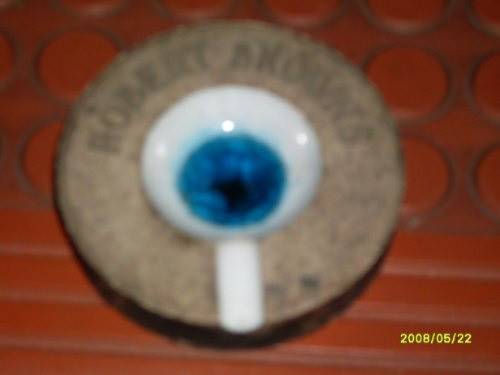 Cenicero  Robert Browns  De Ceramica Y Esmaltado 0