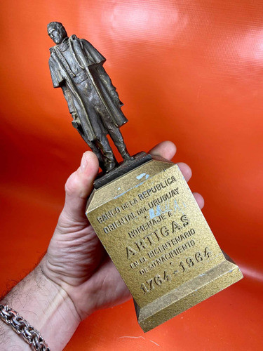 Rara Alcancia Coleccionable | Artigas | Con Llave !! 0