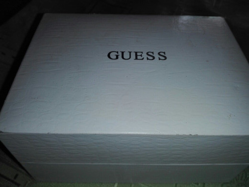 Estuche Guess 0