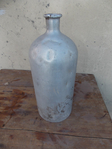 Botella Antigua De Aluminio 0