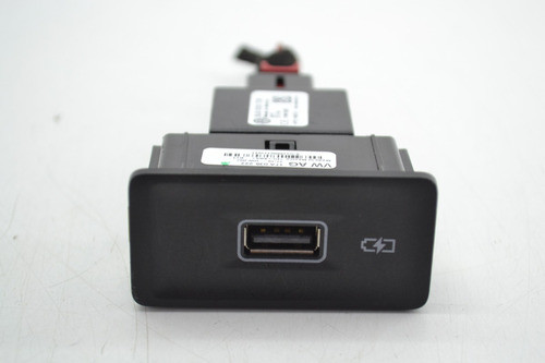 Entrada Usb Console Volkswagen Jetta 2019 Original 0
