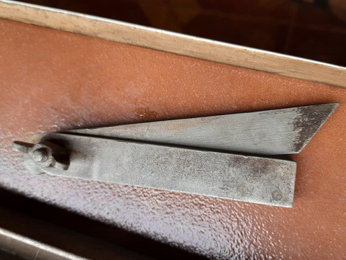 Suta Antiga De Marceneiro 0