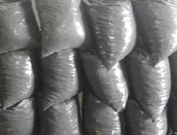 Piedra Partida En Bolsa. 30 Kg. Aproximadamente 0
