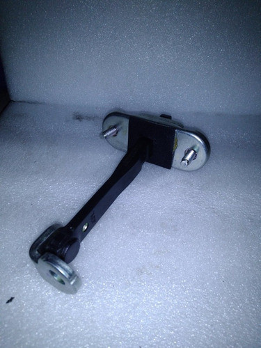 Limitador De Puerta Delantera Derecha De J3 0