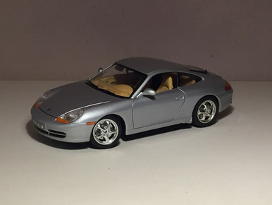 Voiture Porsche Carrera 911 de 1997 Ech 1/18 Marque Burago