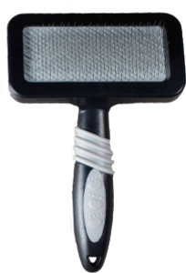 GROO ME SLICKER BRUSH WITH HANDLE