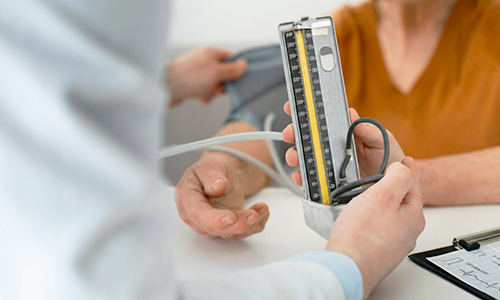 Toma de tensión de mercurio en Farmarosina