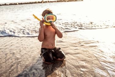 What Is the Appropriate Age for Children to Start Snorkeling?