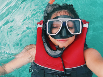 How to Make Snorkeling With Children a Fun & Safe Experience