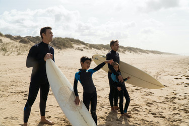 5 Notable Tips to Help You Choose the Right Rash Guard