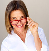 8 Best Eyeglass Frames For Older Women