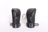 leather bondage mittens, leather bondage mitts, leather mittens bdsm, leather bdsm mitts, leather mittens bondage