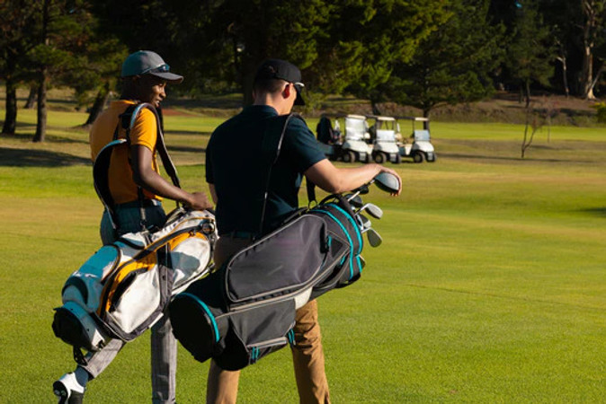 10 Things to Consider When Choosing the Perfect Golf Bag