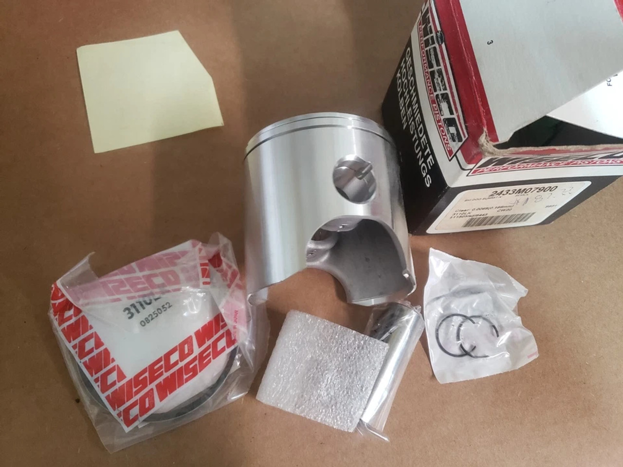 Wiseco 2433M07900 Piston Kit for Ski-Doo MXZ 670 / Summit 700 - 79.00mm