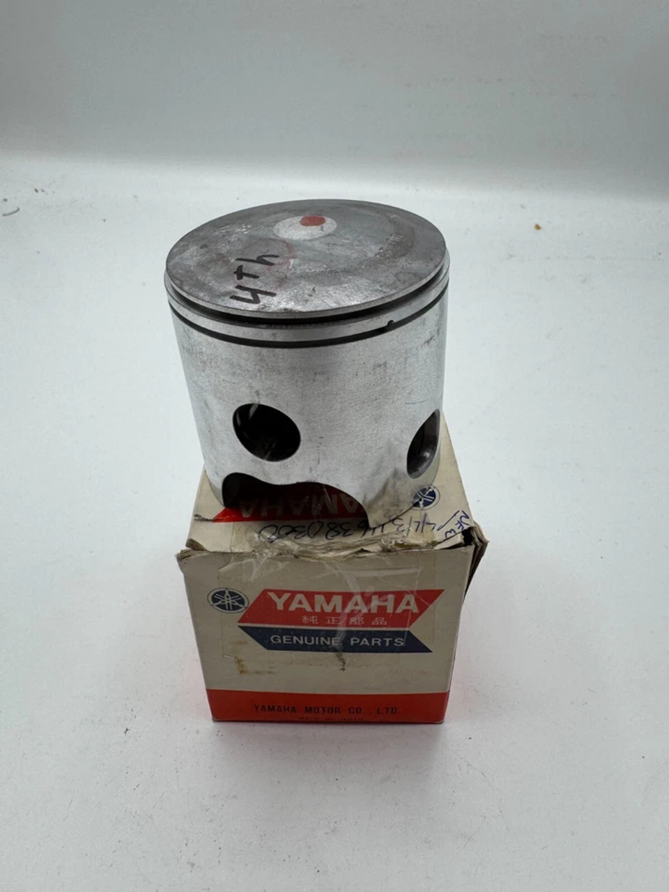 NOS YAMAHA DT175 1974 - 77 PISTON 4 O/S 1.00 SUPERCEDED BY 443-11638-03-00