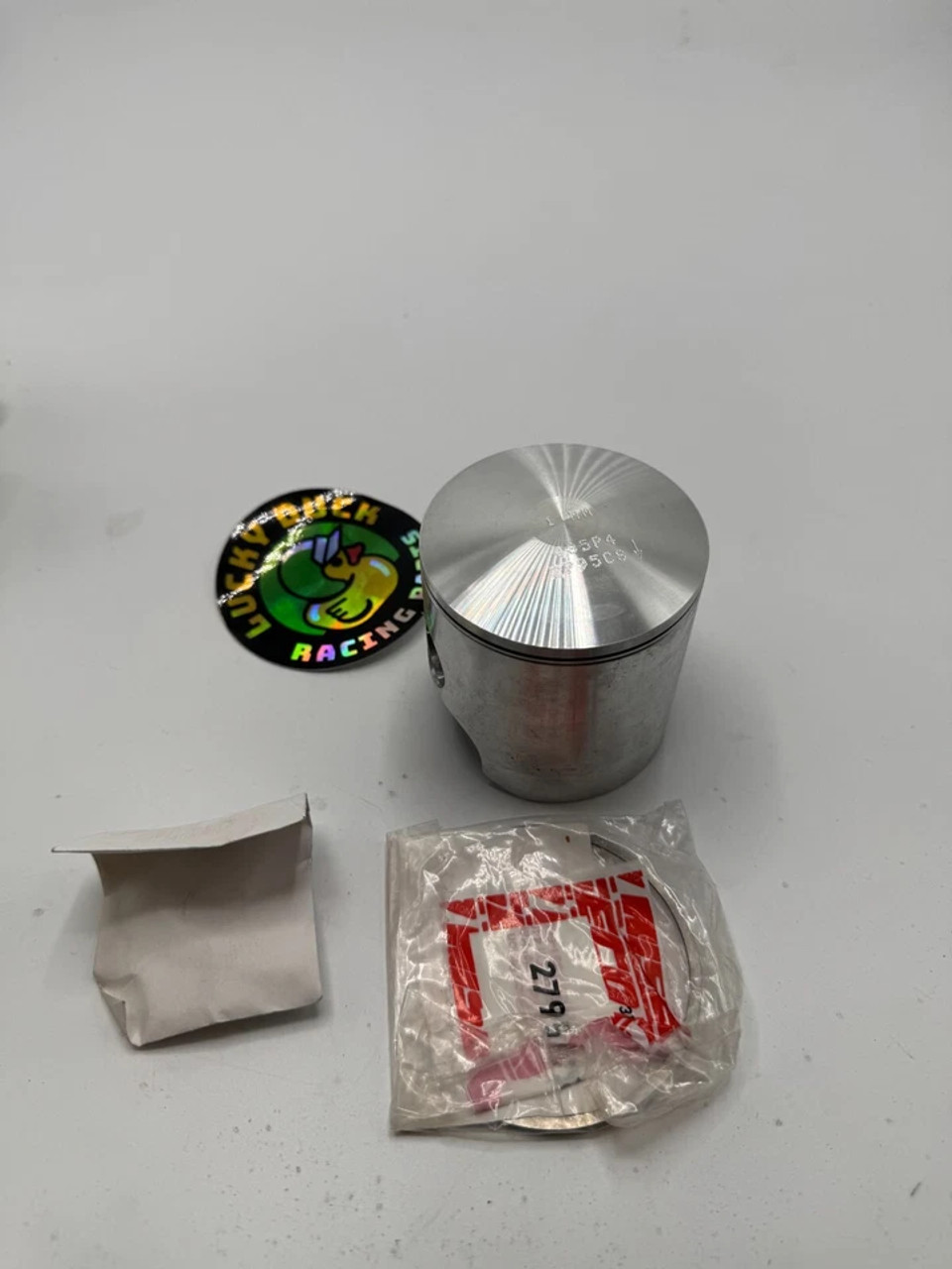 WISECO Suzuki Piston & Ring Set RM250 Z D E 1982-84 Wiseco 1.00 Oversize NOS