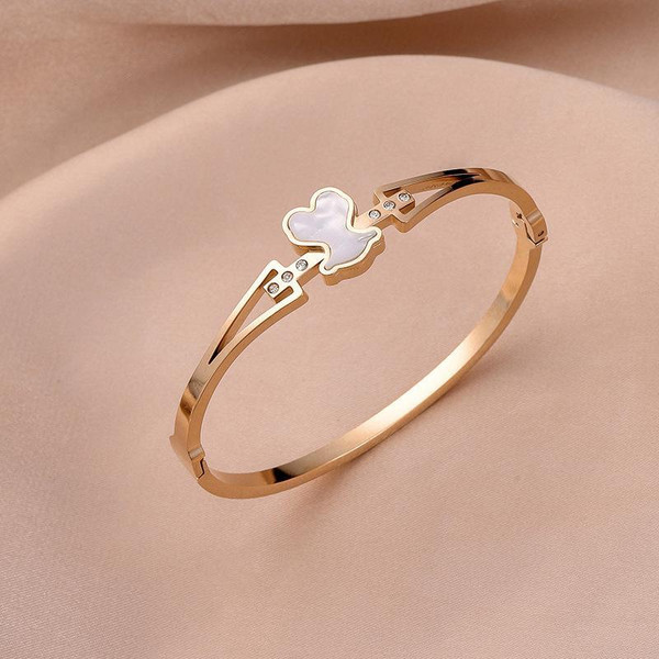 New fashion diamond jewelry Europe and the United States retro titanium steel does not lose color bracelet open spring Korean bracelet jewelry factory New fashion diamond jewelry Europe and the United States retro titanium steel does not lose color bracelet open spring Korean bracelet jewelry factory