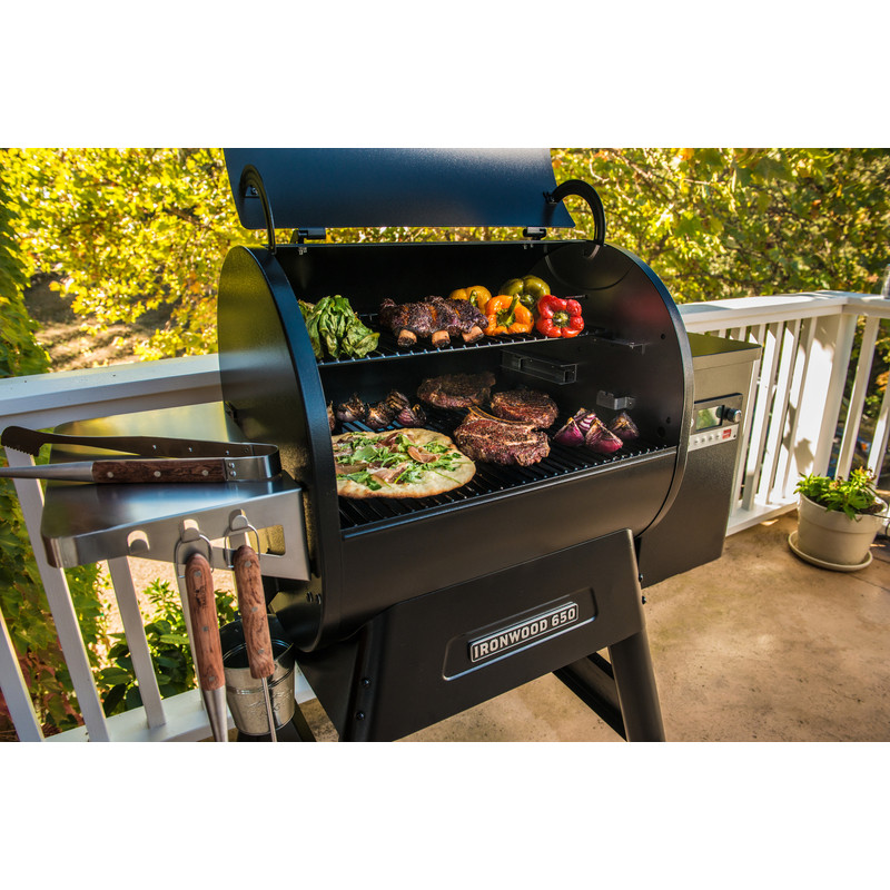Suphomeware Grillabdeckung Für Traeger Ironwood 650 – Wasserdicht, Heavy-duty, Mit Klettverschlüssen (117,8x61,4x114,5 Cm)