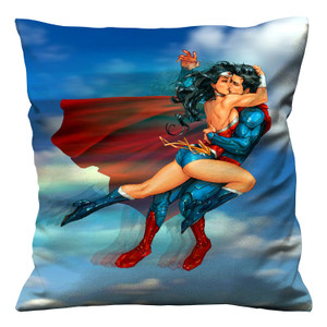 WONDER WOMAN AND SUPERMAN KISS Cushion Case Cover WONDER WOMAN AND SUPERMAN KISS Cushion Case Cover