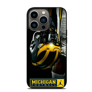 MICHIGAN WOLVERINES FOOTBALL TEAM iPhone 13 Pro Case MICHIGAN WOLVERINES FOOTBALL TEAM iPhone 13 Pro Case