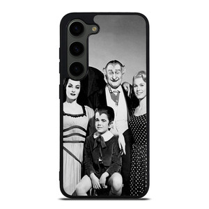 THE MUNSTERS IN COLOR FAMILY PORTRAIT Samsung Galaxy S23 Plus Case