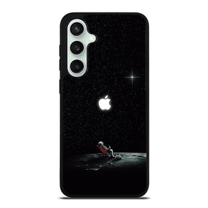 APPLE ON THE MOON Samsung Galaxy S23 FE Case