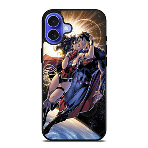 SUPERMAN KISSING WONDER WOMAN iPhone 16 Case SUPERMAN KISSING WONDER WOMAN iPhone 16 Case