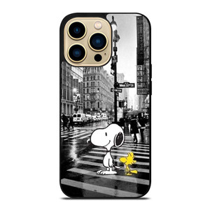 SNOOPY STREET RAIN iPhone 14 Pro Max Case SNOOPY STREET RAIN iPhone 14 Pro Max Case