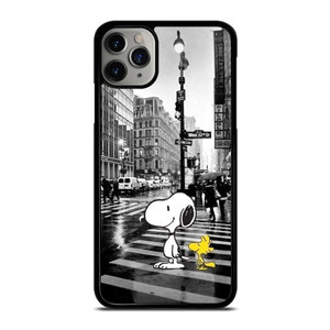 SNOOPY STREET RAIN iPhone 11 Pro Case SNOOPY STREET RAIN iPhone 11 Pro Case