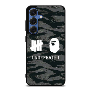 UNDEFEATED X BAPE LOGO Samsung Galaxy S25 Case