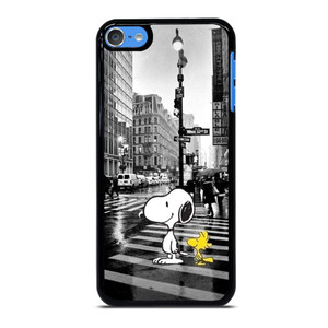 SNOOPY STREET RAIN iPod Touch 7 Case