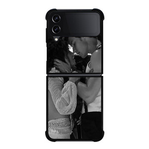 SHAWN MENDEZ AND CAMILA CABELLO Samsung Galaxy Z FLip4 5G Case Cover SHAWN MENDEZ AND CAMILA CABELLO Samsung Galaxy Z FLip4 5G Case Cover