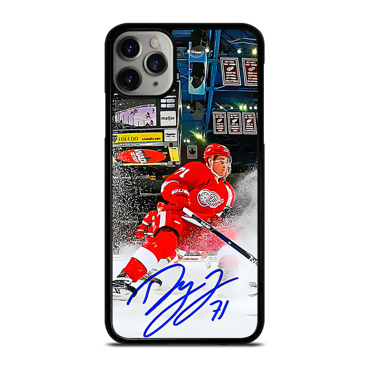 PHILADELPHIA FLYERS 71 SIGNATURE iPhone 11 Pro Max Case