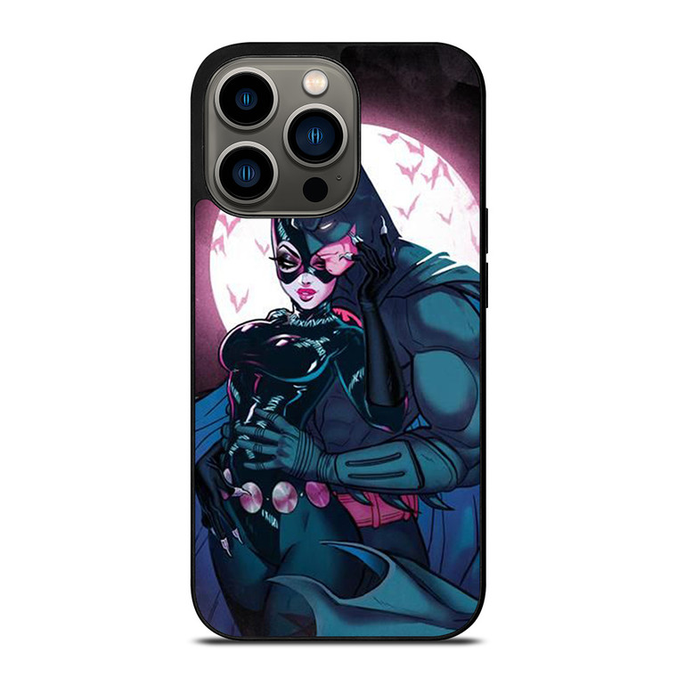 BATMAN AND CATWOMAN ROMANCE iPhone 13 Pro Case