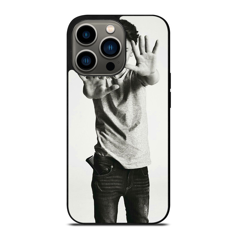 NOAH SCHNAPP 2 iPhone 13 Pro Case