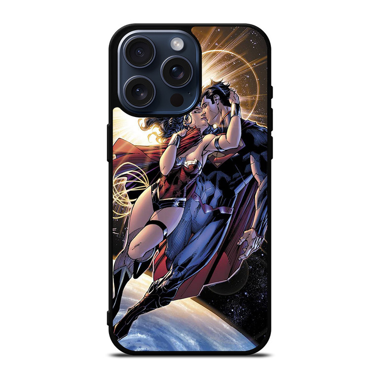 SUPERMAN KISSING WONDER WOMAN iPhone 15 Pro Max Case