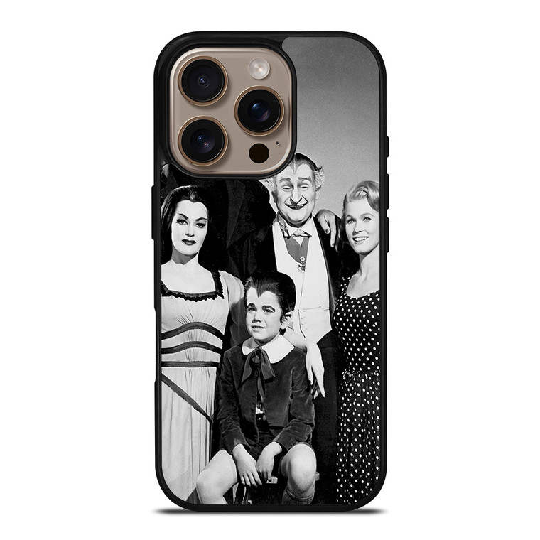 THE MUNSTERS IN COLOR FAMILY PORTRAIT iPhone 16 Pro Case
