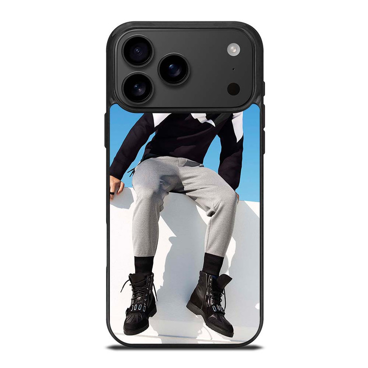 PRINCE ROYCE SIT BACK iPhone 17 Pro Max Case PRINCE ROYCE SIT BACK iPhone 17 Pro Max Case