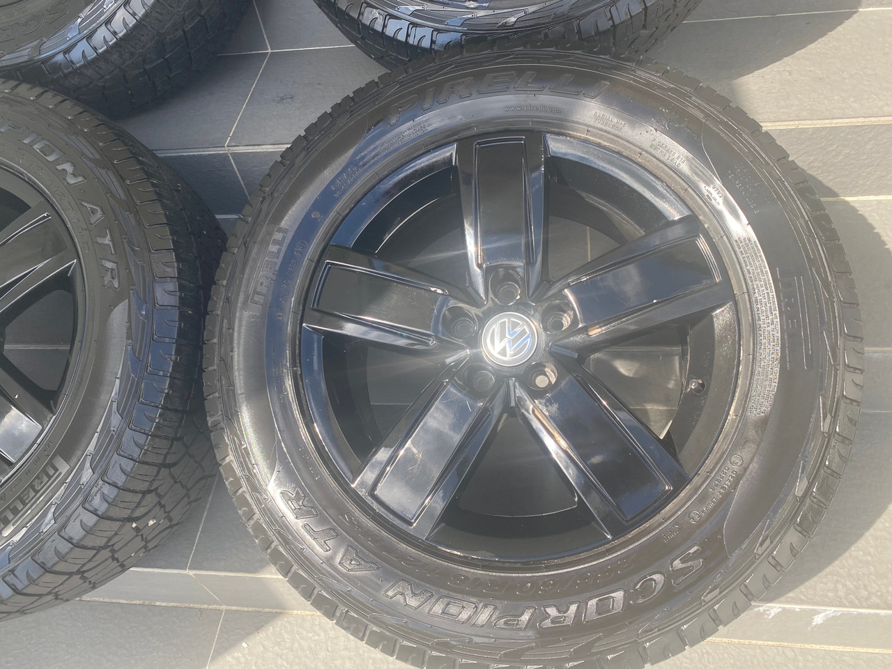 VW AMAROK USED 18 INCH BLACK WHEELS WITH GOOD PIRELLI SCORPION ATR ...