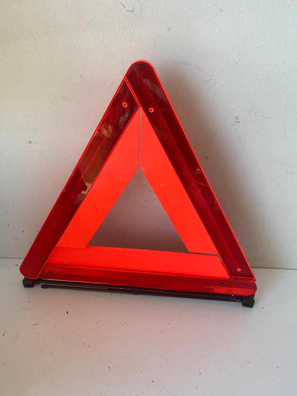 VW PASSAT CC 3C USED EMERGENCY TRIANGLE 3C5 860 251 - Parts 4 European Cars