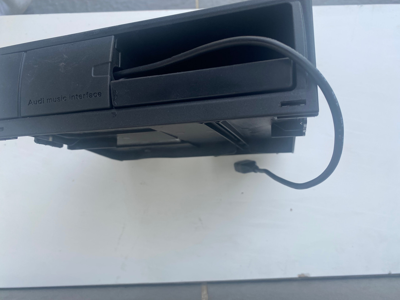 GENUINE AUDI AMI MUSIC INTERFACE 8T0 035 785 A AUDI A4 S USED