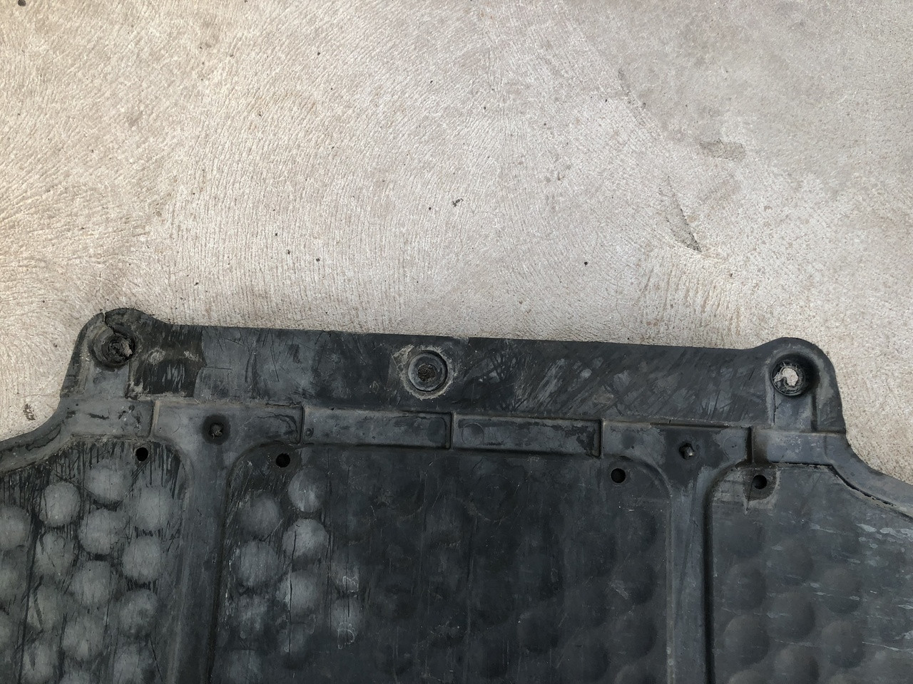 VW GOLF MK5 MK6 TDI USED BOTTOM ENGINE COVER - Parts 4 European Cars