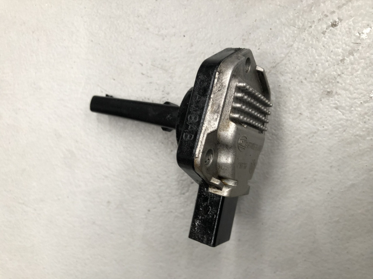 Bmw e90 oil level sensor cheap