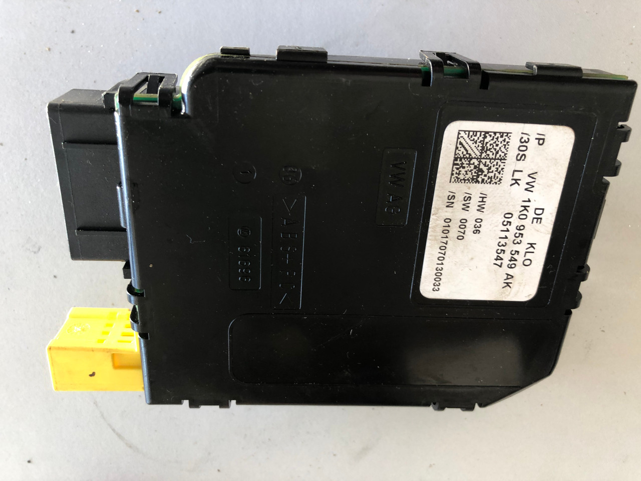 VW GOLF MK5 STEERING RADIO CONTROL MODULE USED 1K0 953 549 AK Parts 4