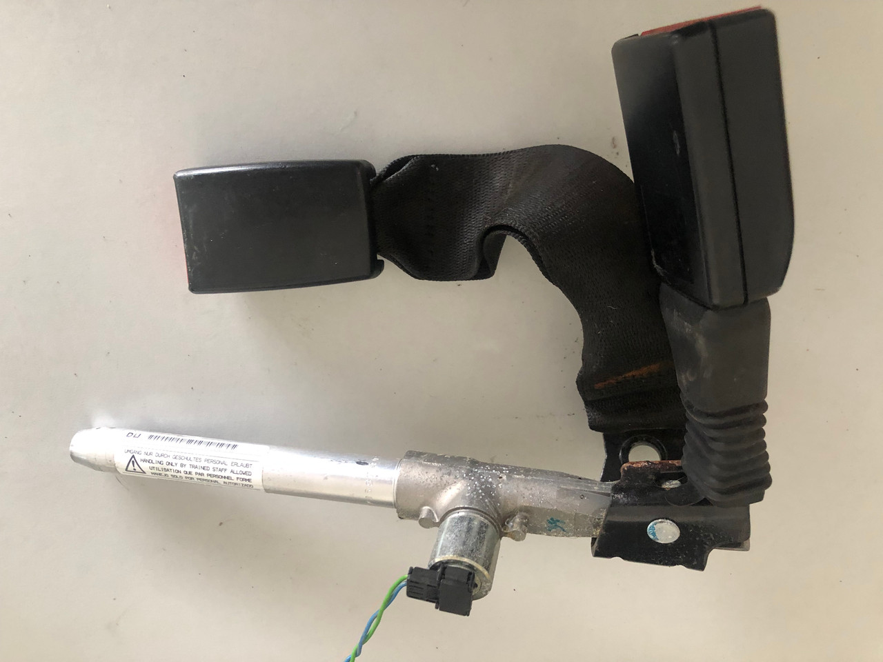 BMW E90 USED RHR SEAT BELT BUCKLE Parts 4 European Cars