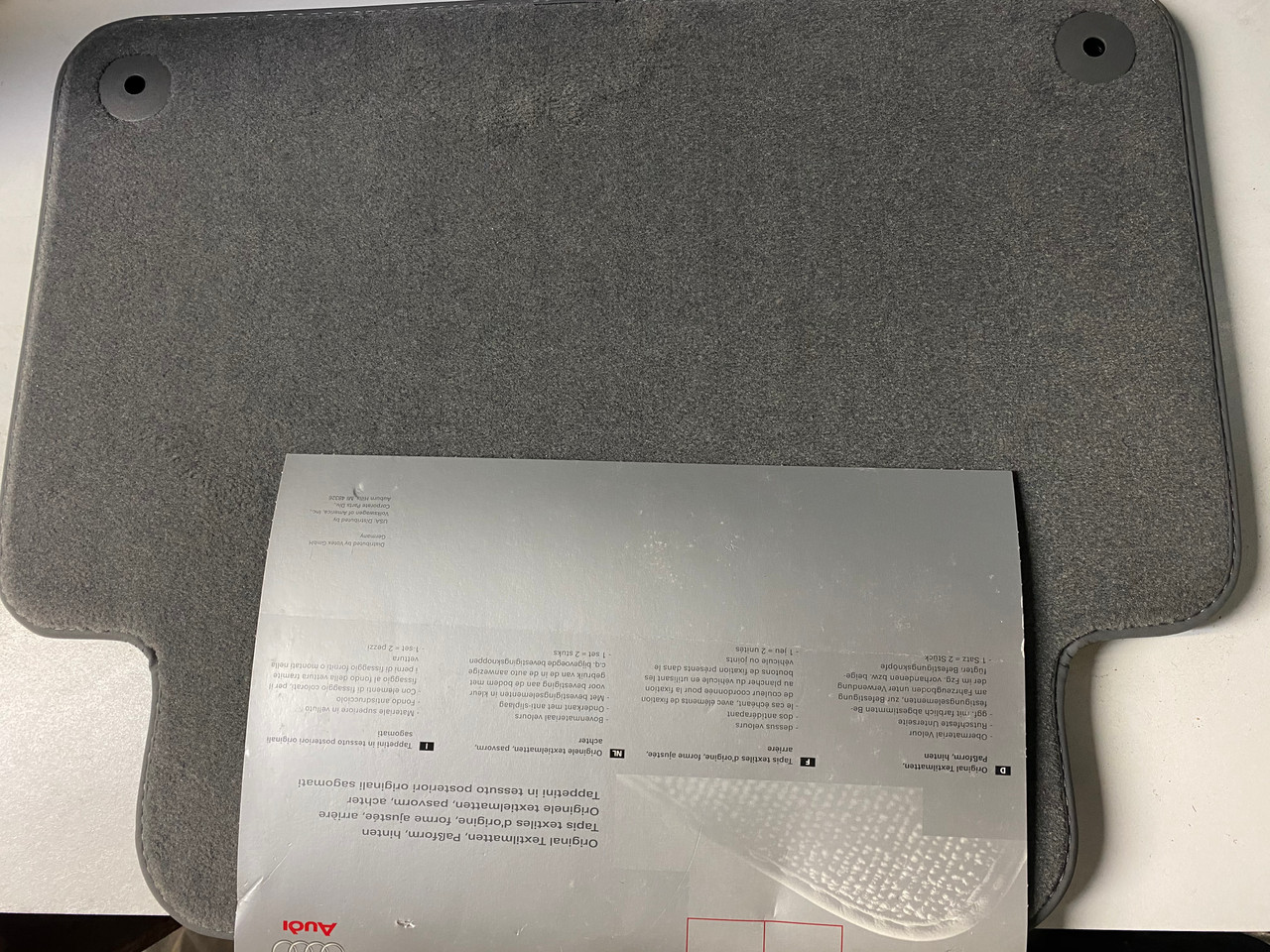 AUDI Q7 4L NEW GENUINE REAR MATS 4L0 061 276 Parts 4 European Cars