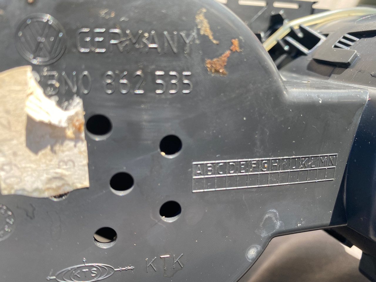 VW TIGUAN USED CENTRE CONSOLE CUP HOLDER 5N0 862 535 Parts 4 European