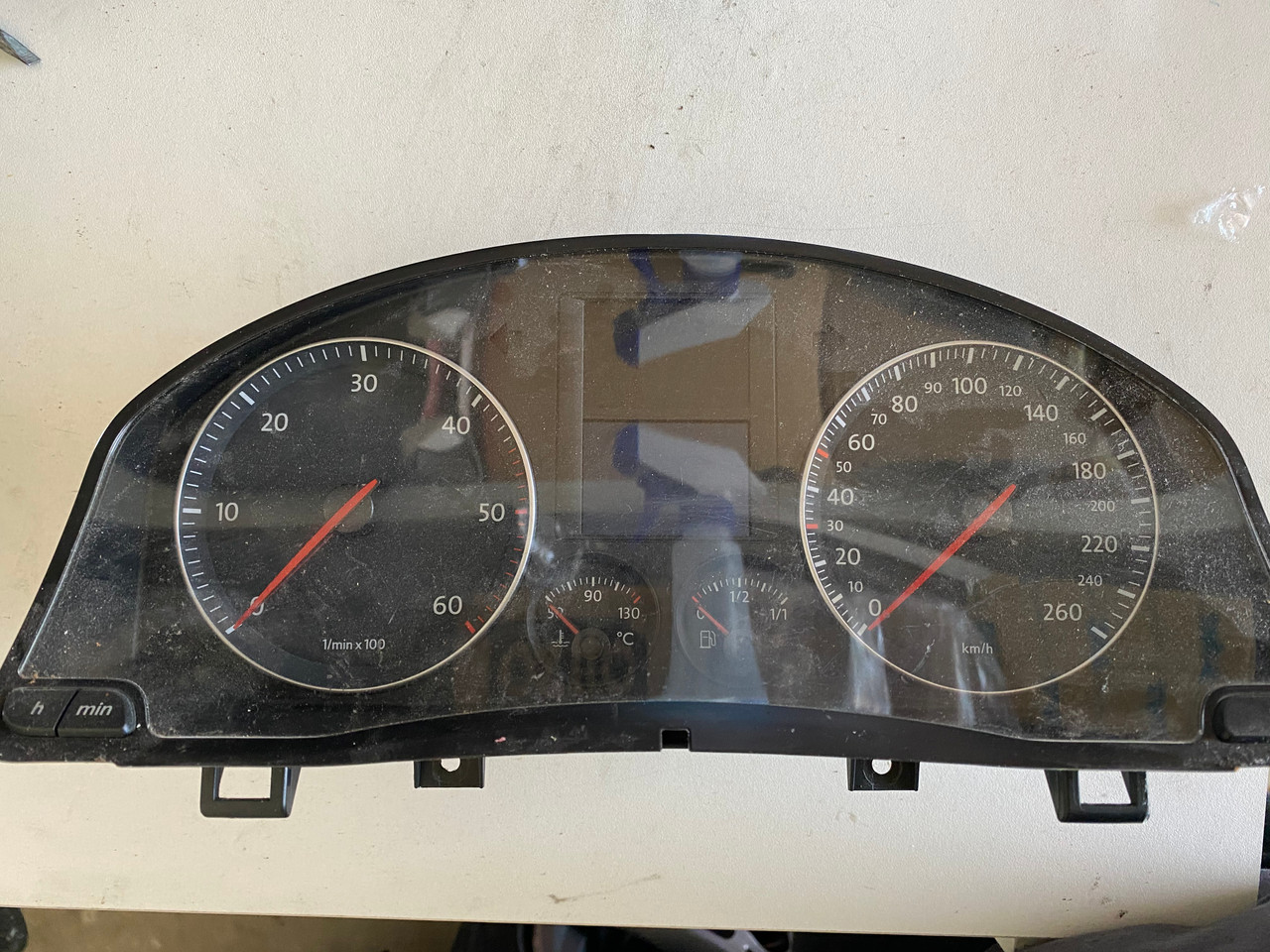 VW GOLF MK5 USED INSTRUMENT CLUSTER 1K0 920 862 K Parts 4 European Cars