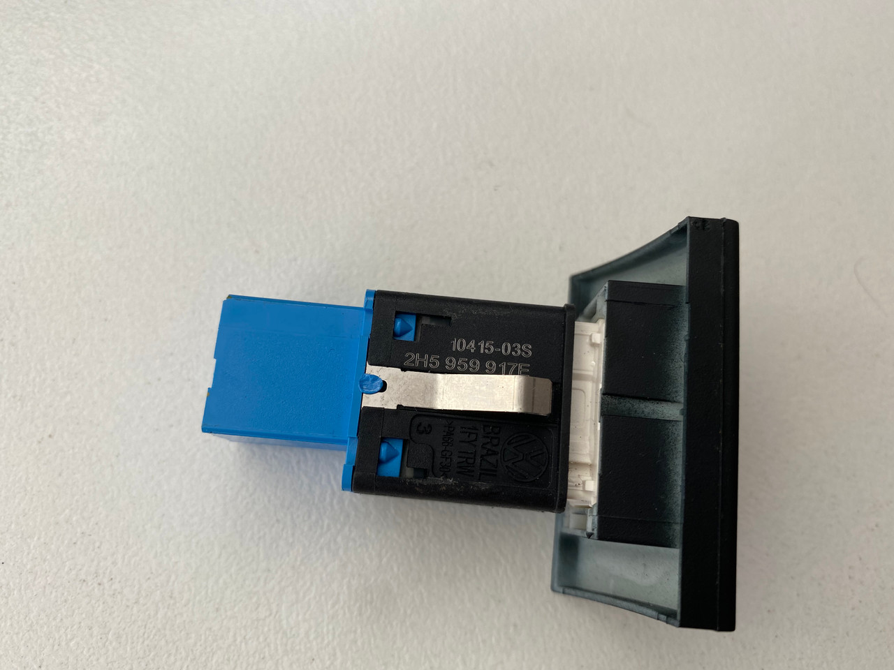 VW AMAROK USED DRIVING LIGHT SWITCH 2H5 959 917 C Parts 4 European Cars