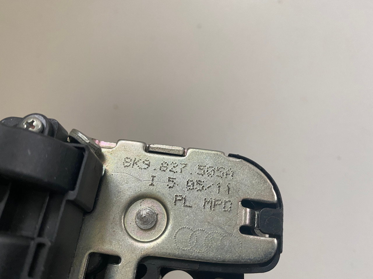 AUDI A4 B8 SEDAN USED BOOT LOCK MECHANISM 8K9 827 505 A Parts 4